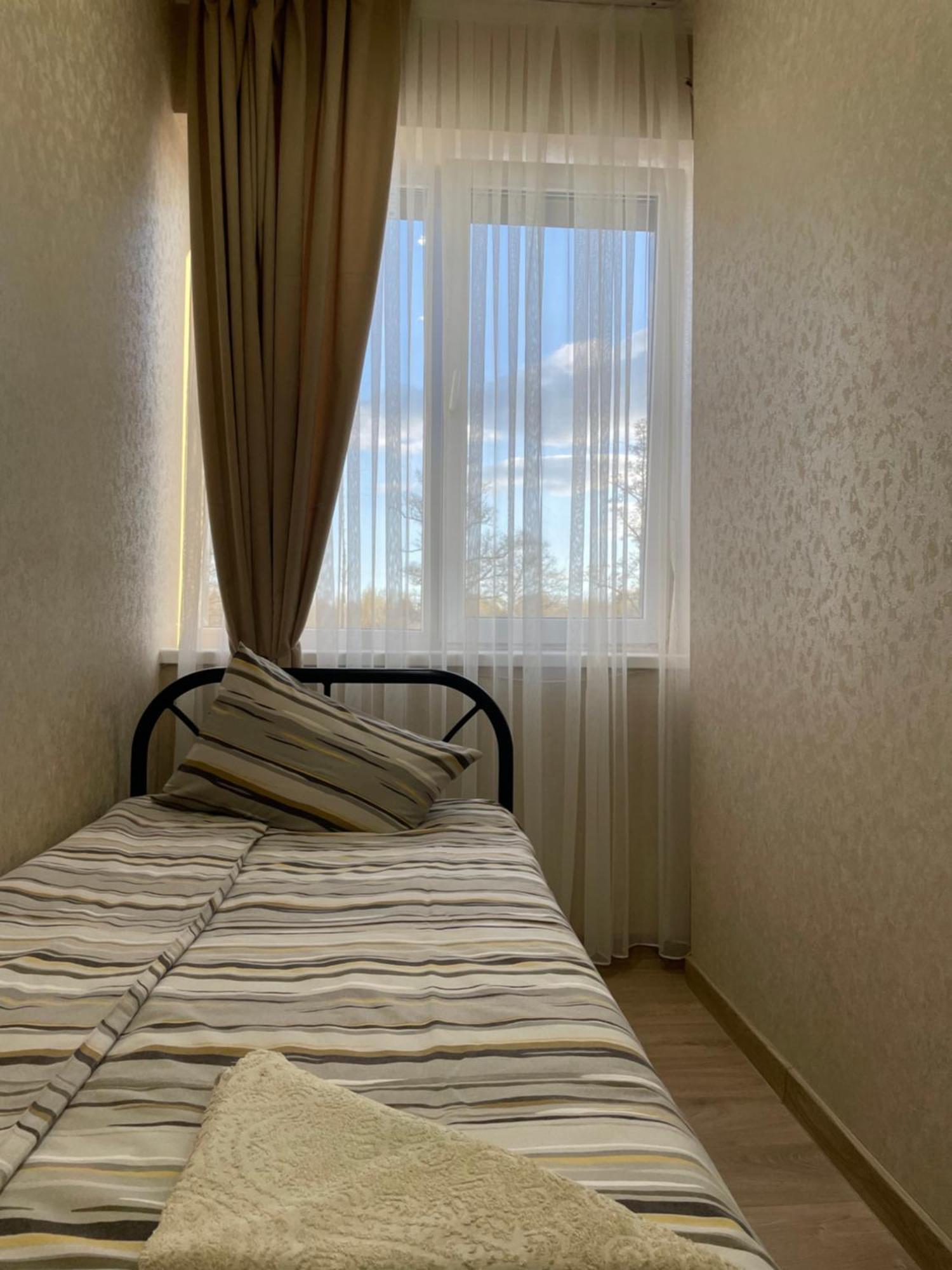 Mini Hotel Leon Лалово Экстерьер фото