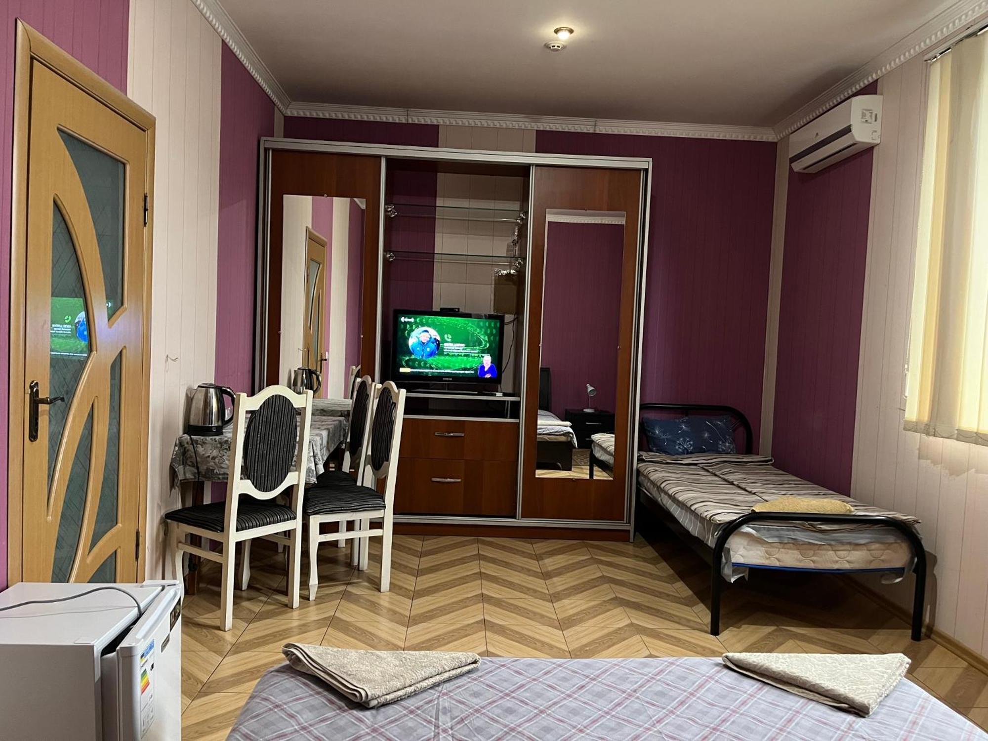 Mini Hotel Leon Лалово Экстерьер фото
