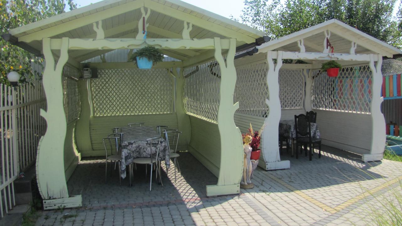 Mini Hotel Leon Лалово Экстерьер фото