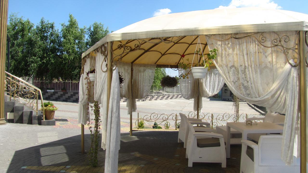Mini Hotel Leon Лалово Экстерьер фото