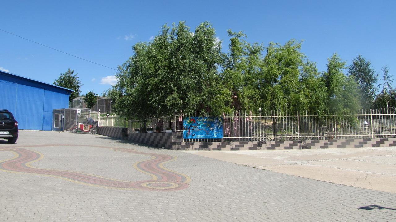 Mini Hotel Leon Лалово Экстерьер фото