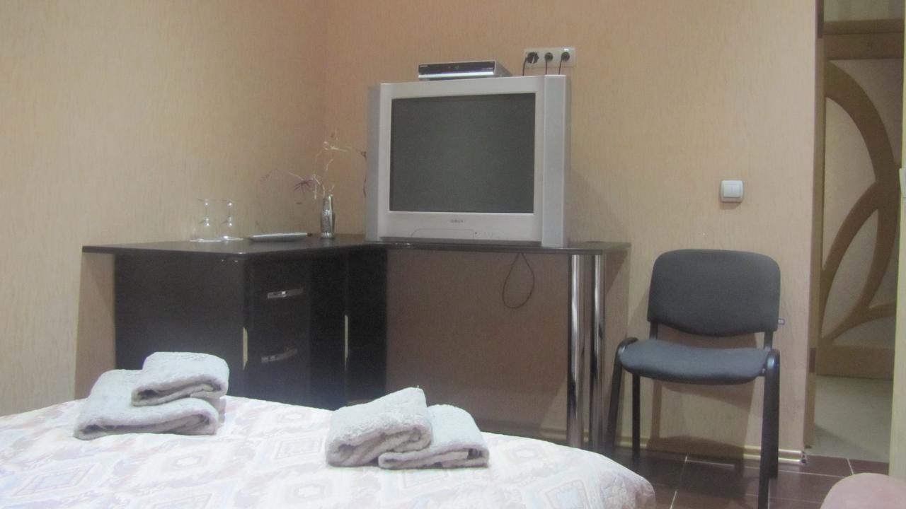 Mini Hotel Leon Лалово Экстерьер фото