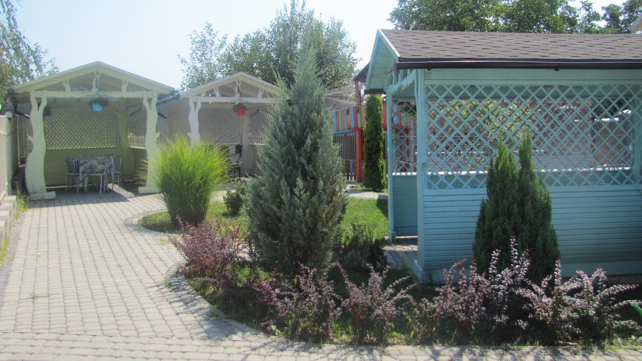 Mini Hotel Leon Лалово Экстерьер фото