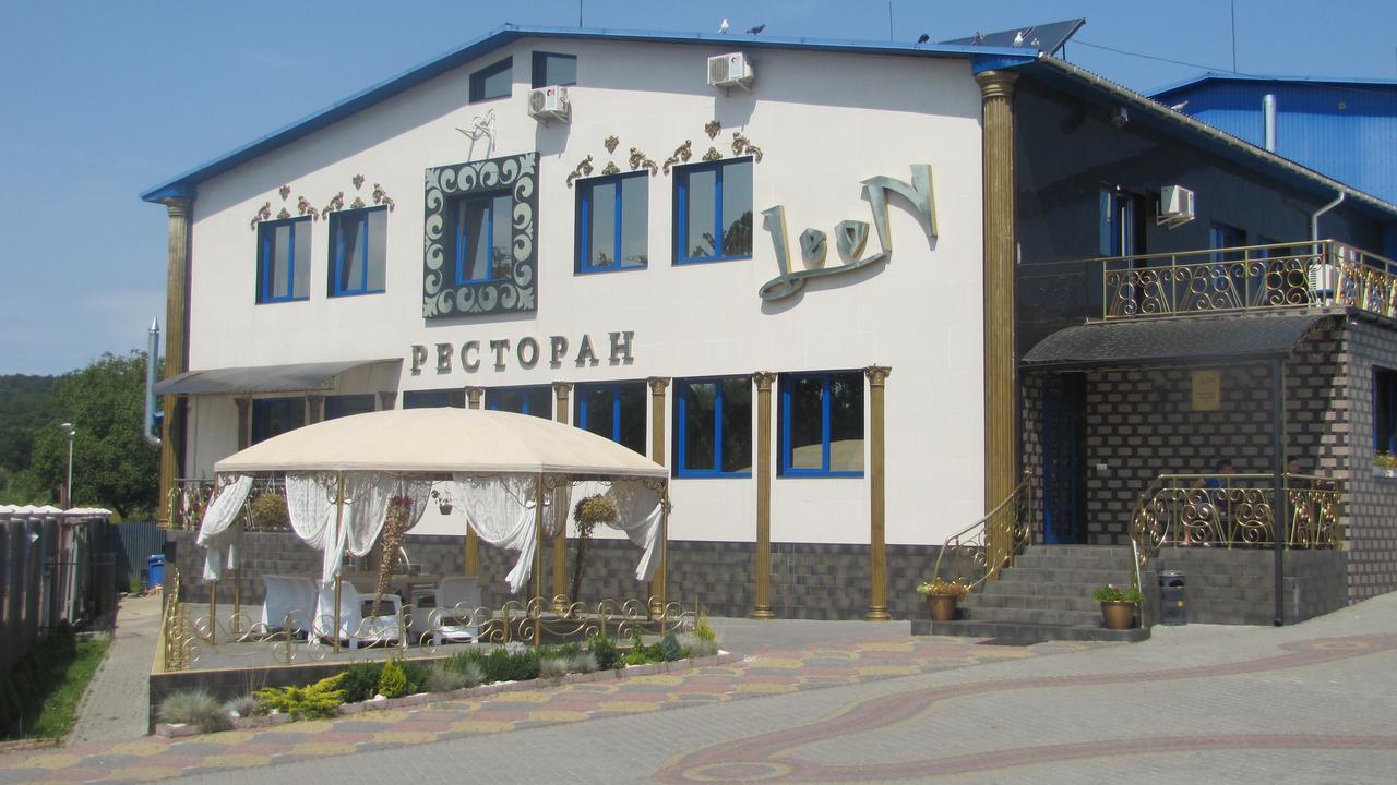 Mini Hotel Leon Лалово Экстерьер фото