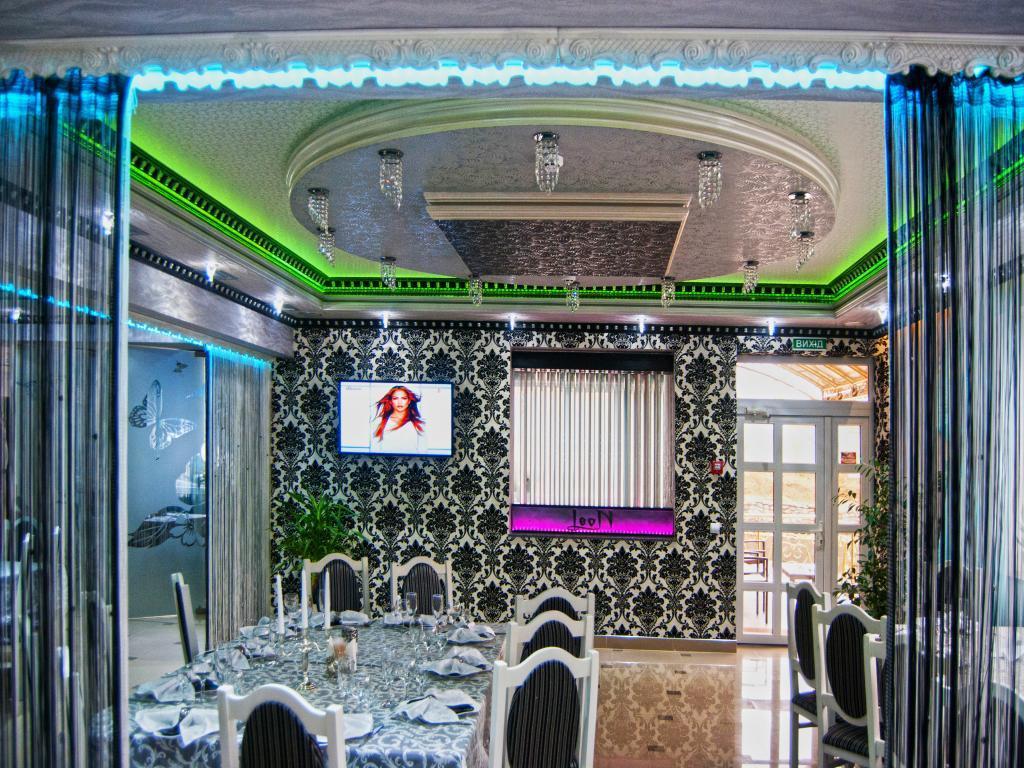 Mini Hotel Leon Лалово Экстерьер фото